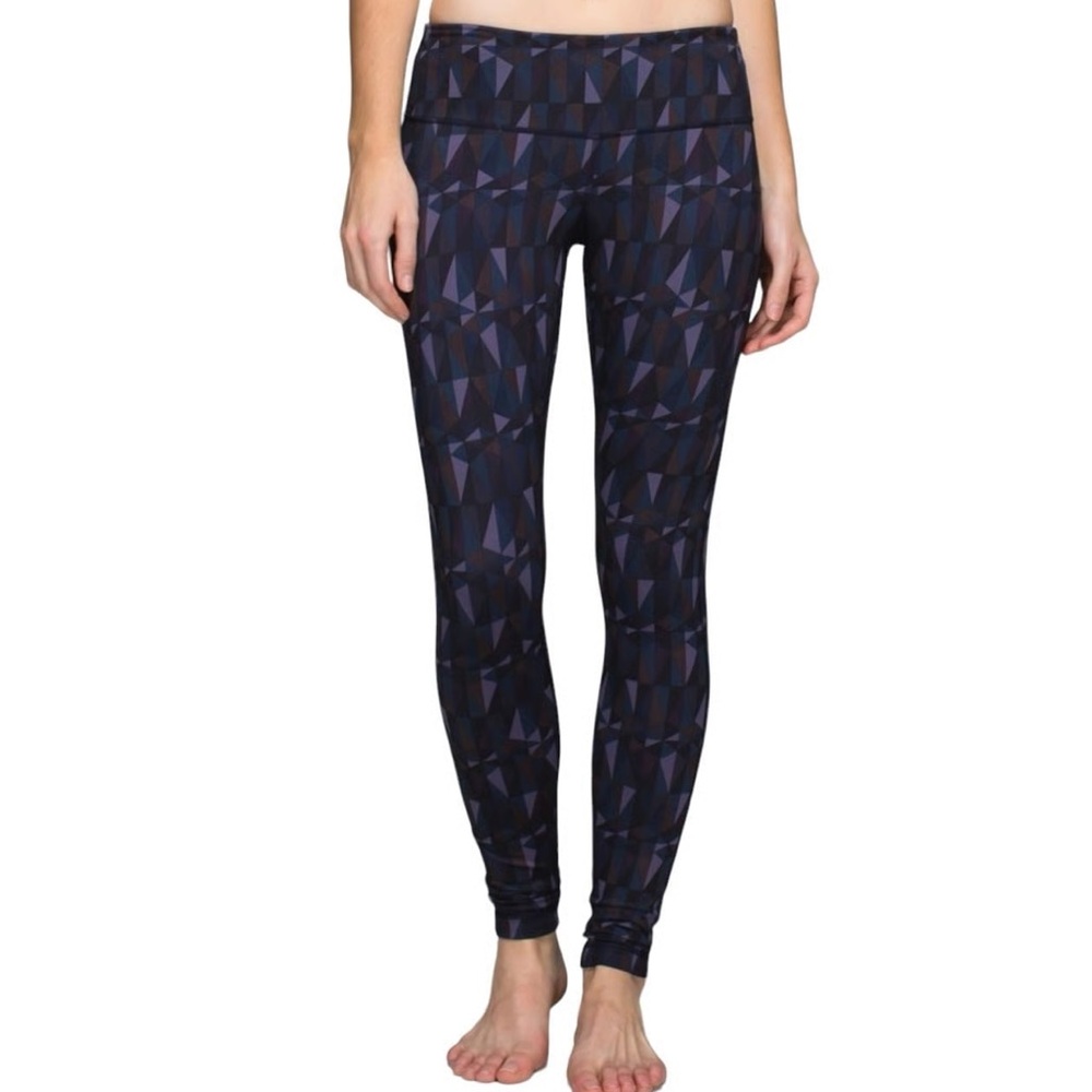 Lululemon Wunder Under 3D stained glass 7/8 Leggings